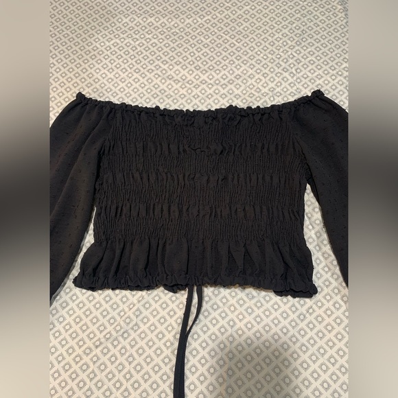 SHEIN Long-Sleeve Crop - Picture 2 of 4